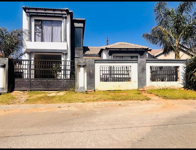 4 BEDROOM PROPERTY TO RENT IN FLEURHOF